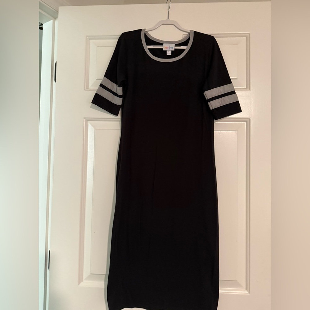 LuLaRoe Julia Pencil Dress, Size Small EUC